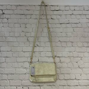 Moda NWT Cream Crossbody Purse